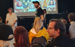 Uczestnicy gry impro